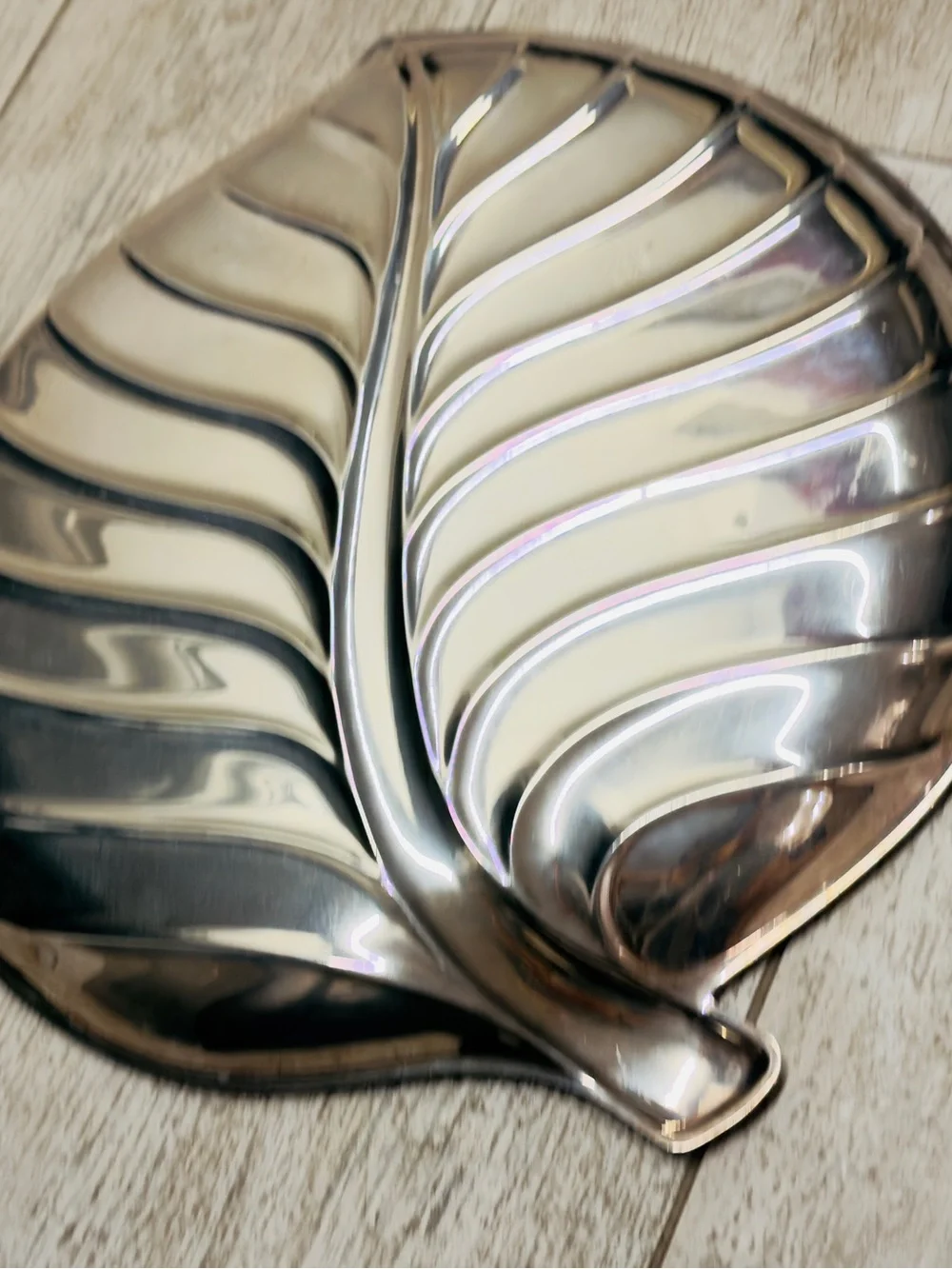 VINTAGE International Silver Company Silver Plated Silver Leaf Serving Tray